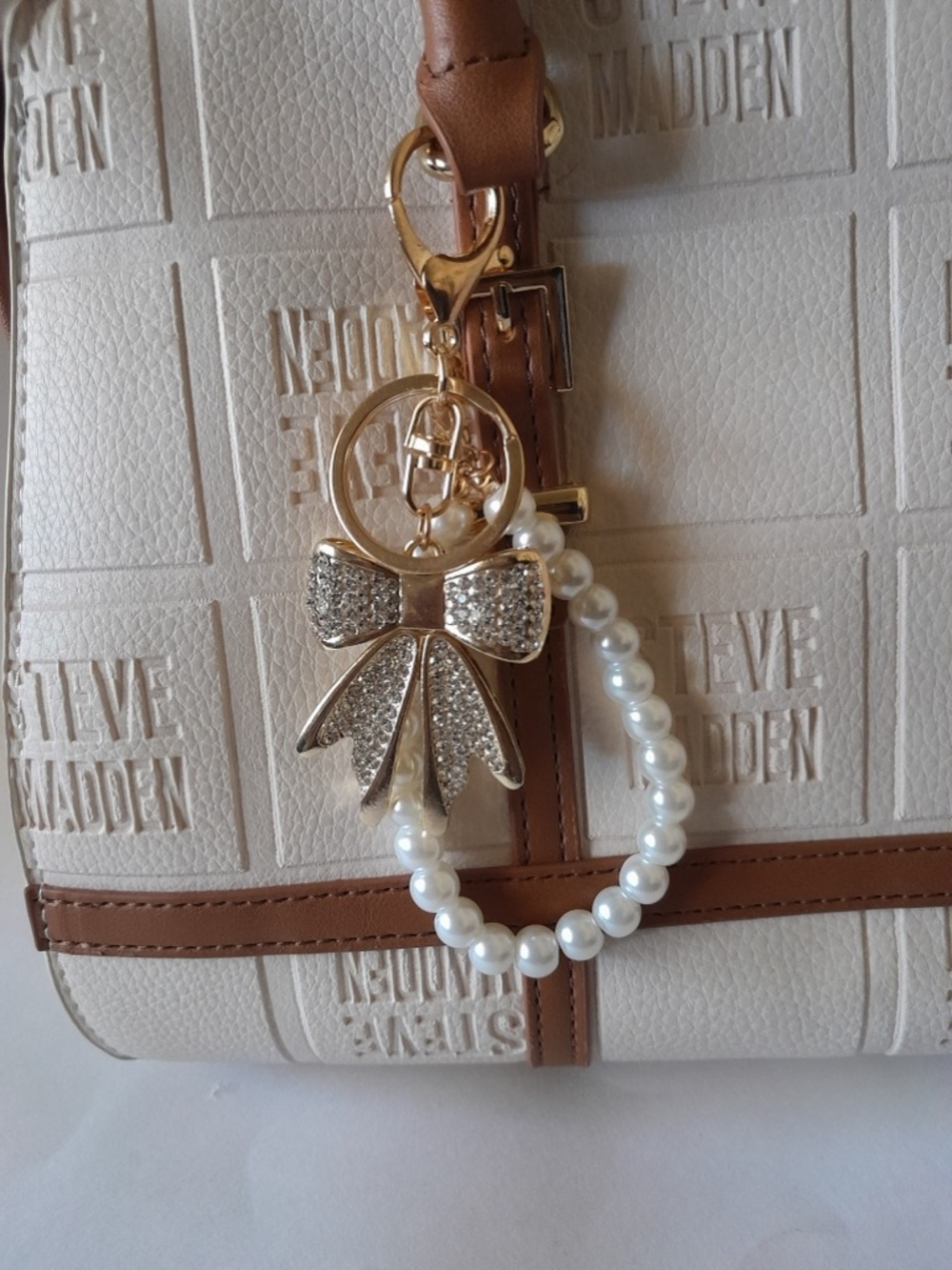 2pcs Bow Keychain with Imitation Pearl Chain Sparkling Rhinestones - Picture 6 of 7